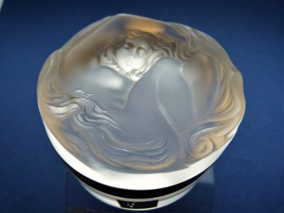 Rene Lalique 'Daphne' powder box